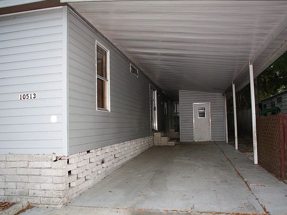 3rd image of 10513 Bay Hills Cir