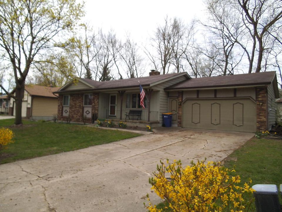 1st image of 1051 Applewood Dr NE