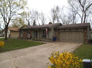 1051 Applewood Dr NE, Grand Rapids, MI 49505