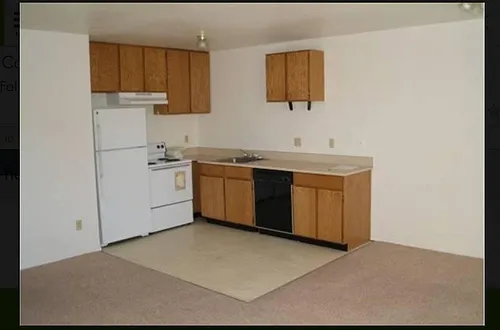 348 Caswell Ave W Photo 1