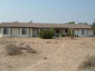 19999 Poppy Rd, Apple Valley, CA 92308