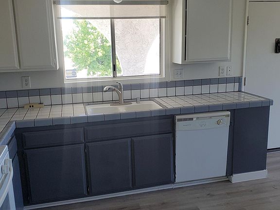 3rd image of 801 Bennett Ave #B