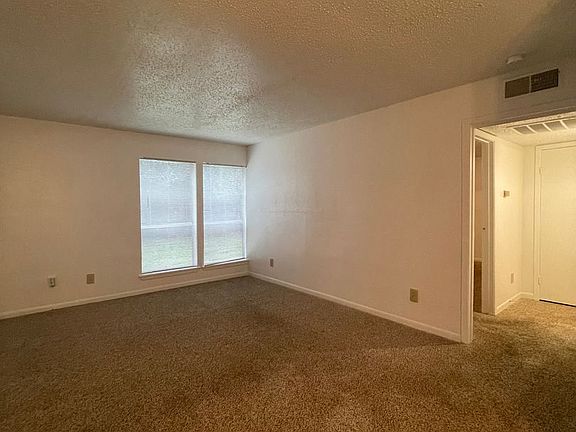 5th image of 11900 Barwood Bend Dr APT 122