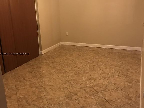 4th image of 1300 NE 41st Pl