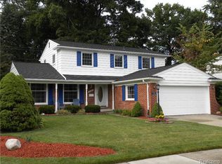 41266 Crestwood Dr, Plymouth, MI 48170