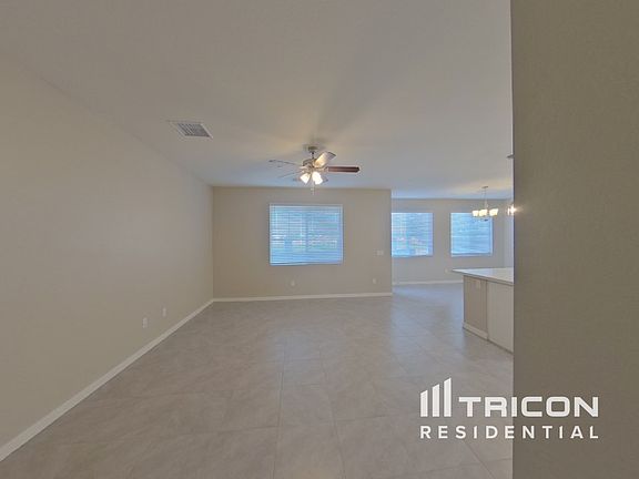 3rd image of 1314 S Parkcrest