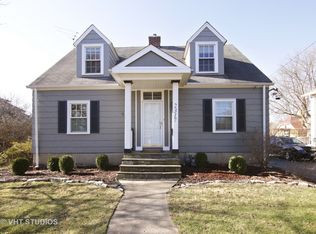 2317 Glenview Rd, Glenview, IL 60025