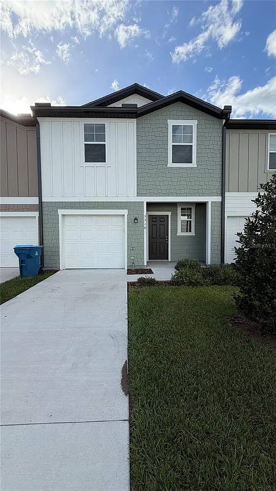 3 bed, 2.5 bath, 1480 sqft, $1,800 — Photo 2