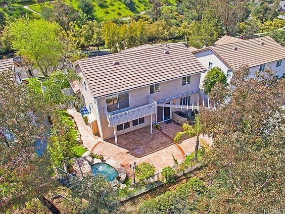 3rd image of 12218 Edgecliff Ave