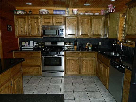 2nd image of 3810 Farm Road 3105