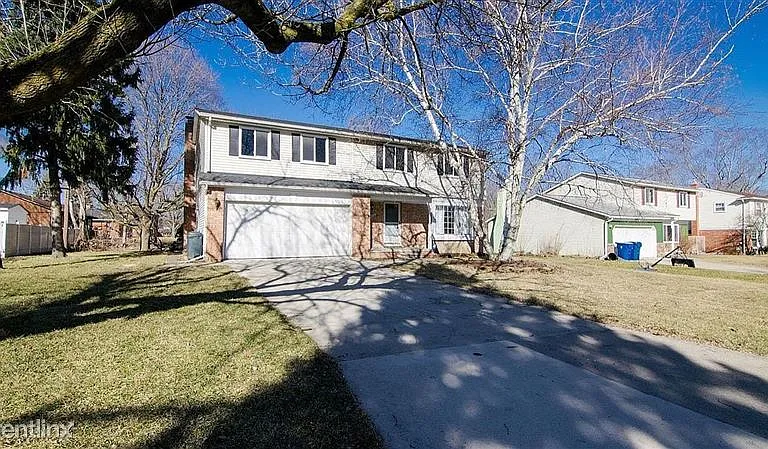 2884 Hawks Ave — Photo 1