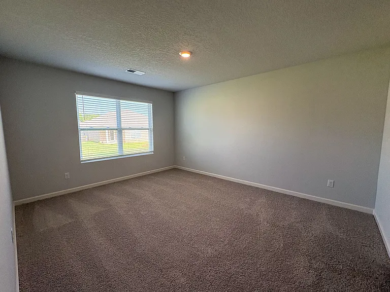 15 S Thorn Tree St — Photo 7