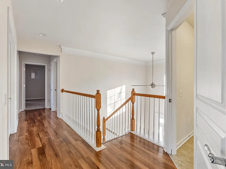 84 Wyndale Ct — Photo 31