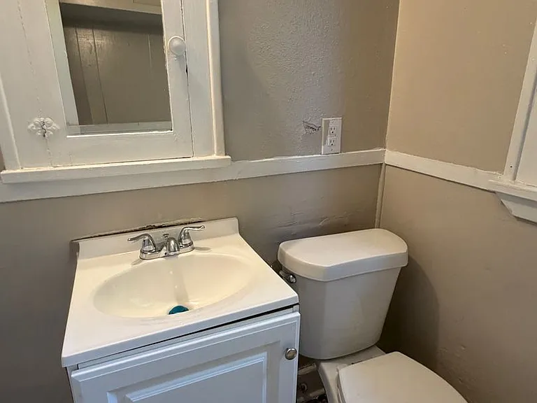 3553 W College St — Photo 6