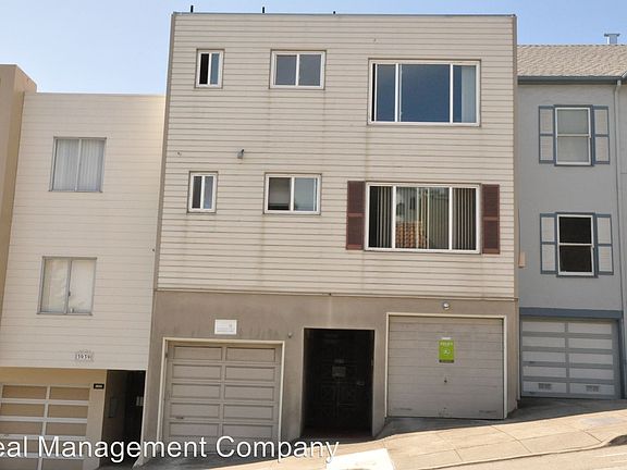 3rd image of 3945 20th St APT 3