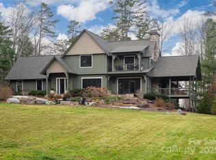 131 Nancy Ashworth Ln, Fairview, NC 28730