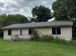 11020 Faussett Rd, Fenton, MI 48430