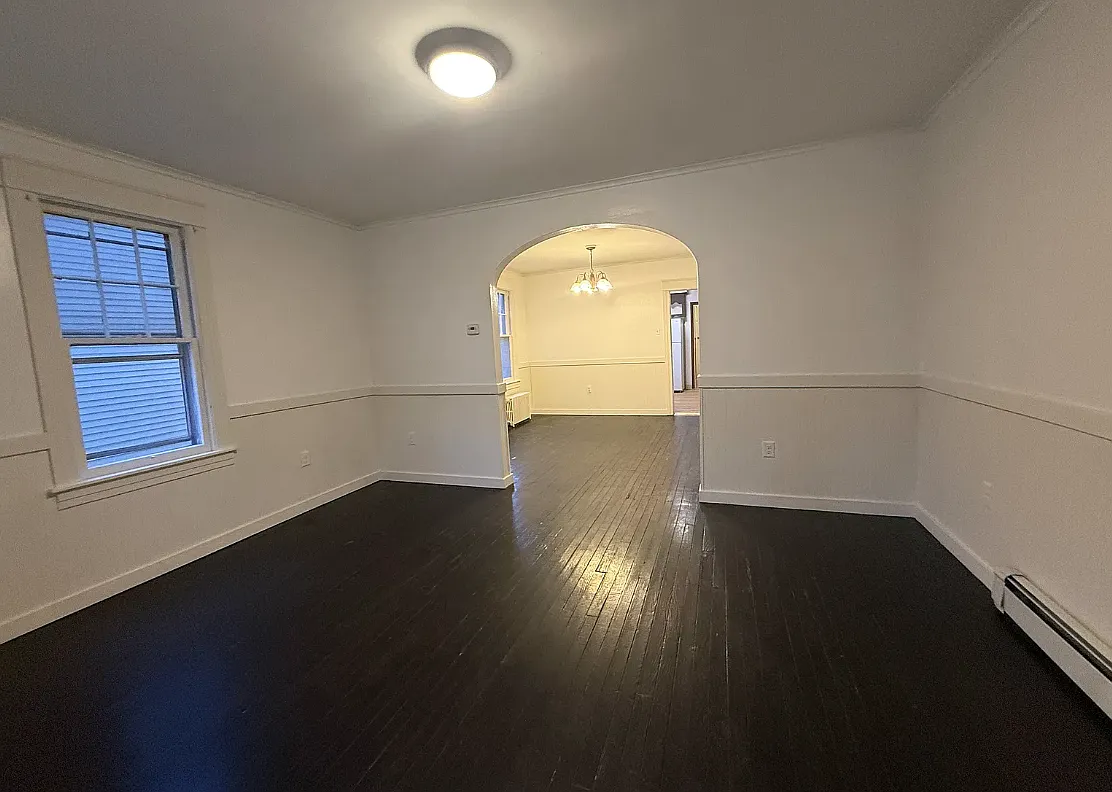 3 bed, 1220 sqft, $1,700 — Photo 2