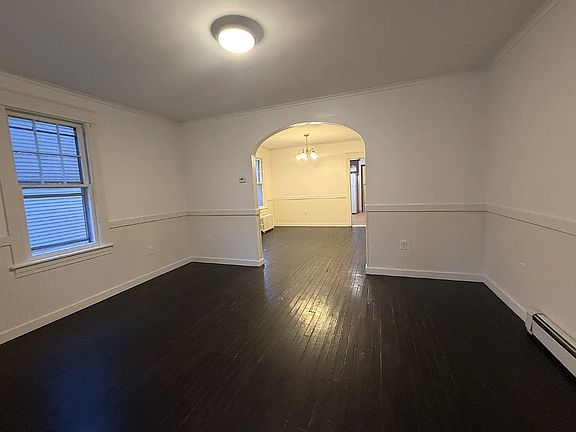 2nd image of 105 Spring St