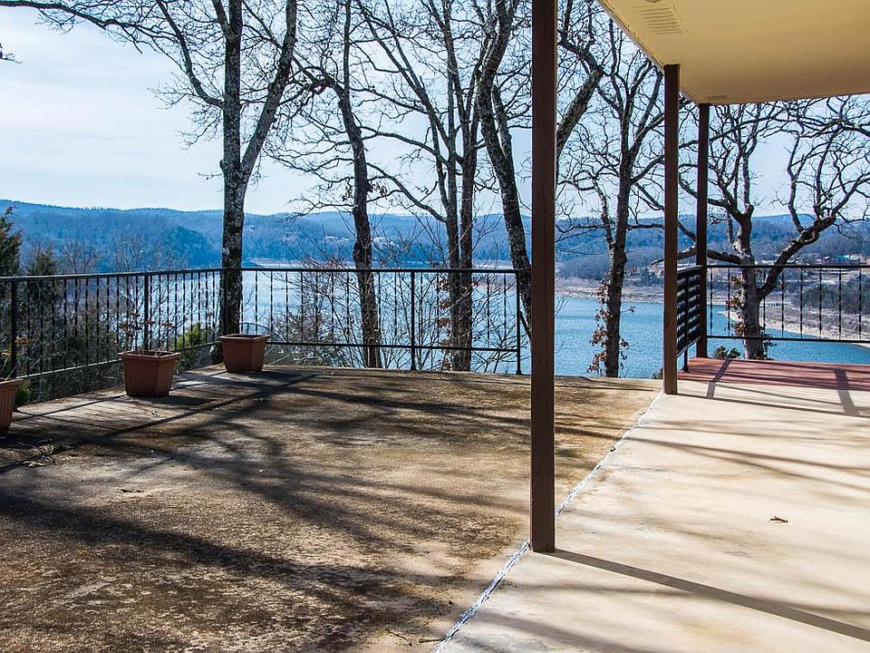 Bull Shoals Lake Estate view