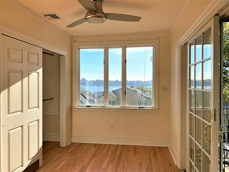 15 Rockwood Pl — Photo 14