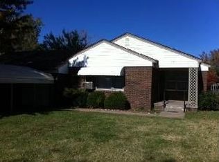 1408 Winding Creek Rd, Moore, OK 73160