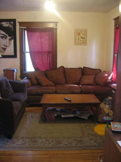 2nd image of 55 Alexander St