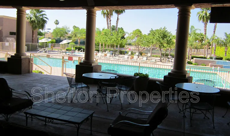 9418 W Tonto Ln — Photo 41