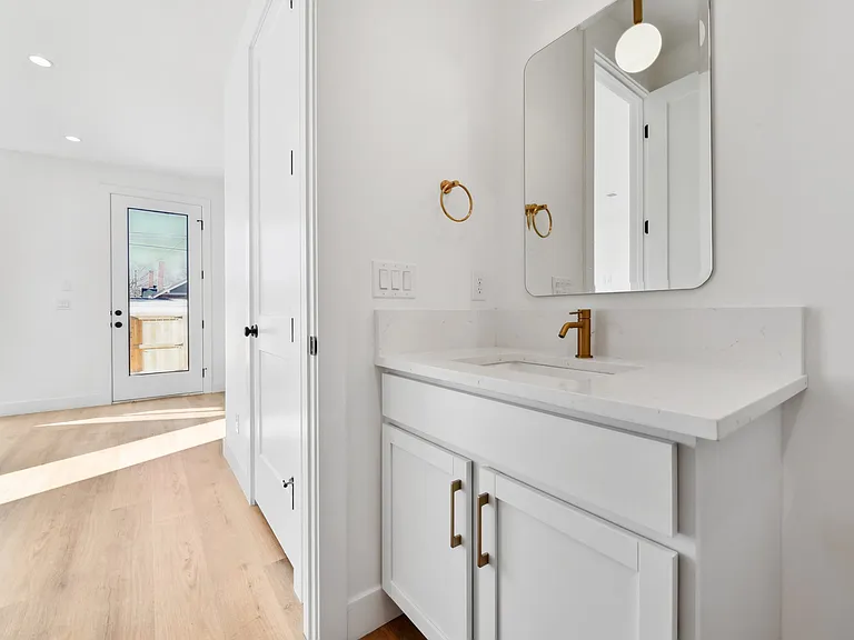 3431 N Columbine St — Photo 8