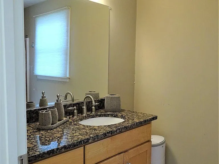 24 Autumn Ln — Photo 20