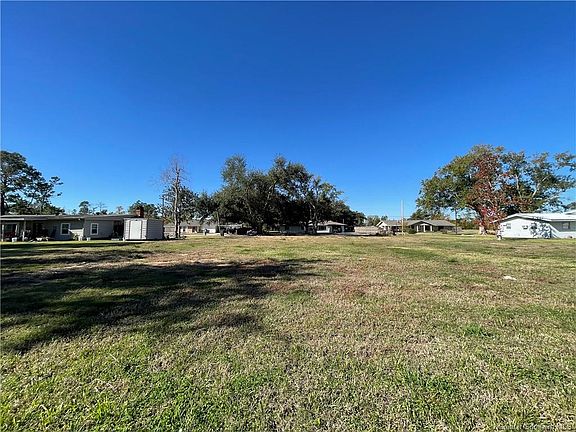 3rd image of 4931 Country Club Ct