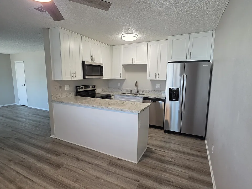 4193 Zavala St