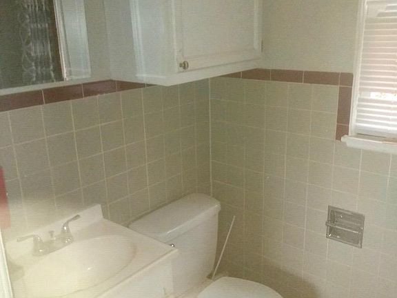 5th image of 2565 Central Ave #8