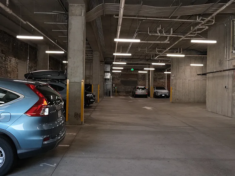 1300 N Ogden St #202 — Photo 33