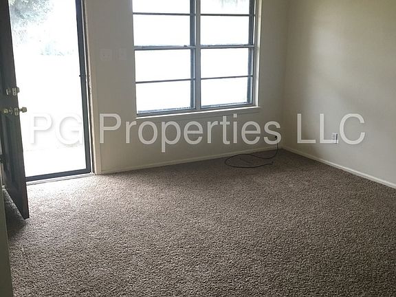 2nd image of 1136 Arncliffe Dr