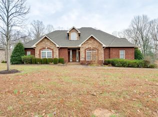 123 Johnathan Ct, Ashland City, TN 37015