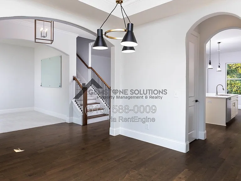 631 Silva Ln — Photo 21