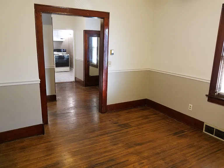 114 Roser St #1 — Photo 10