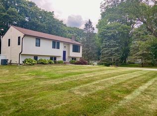 107 W Allenton Rd, North Kingstown, RI 02852