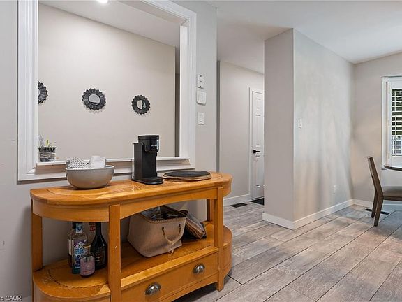 3rd image of 149 Brantwood Park Rd #D