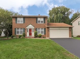 312 Oakmont Dr, Bartlett, IL