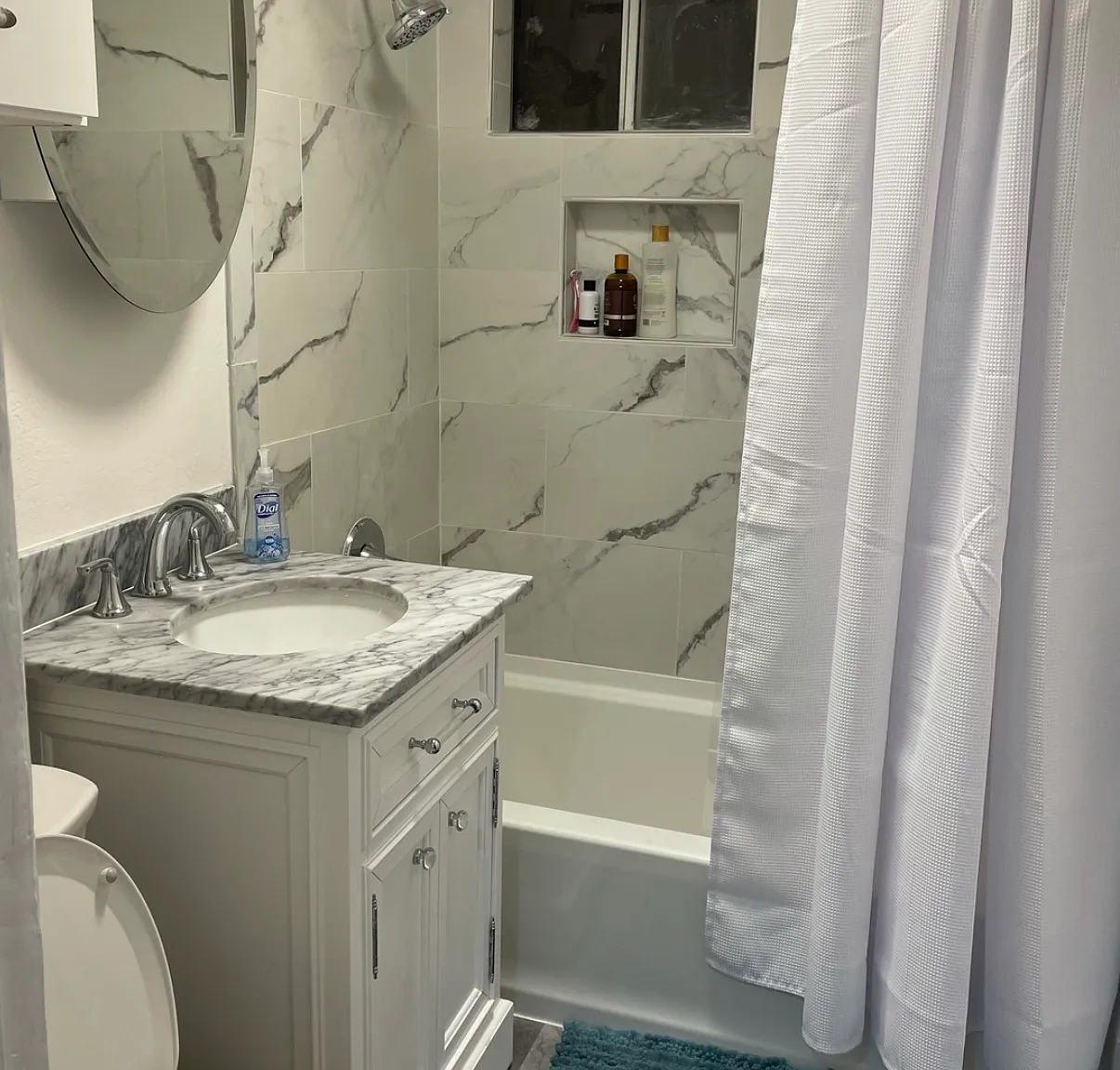 2 bed, 700 sqft, $2,700 — Photo 2