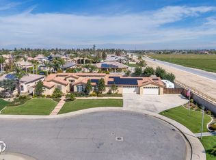 15346 Chateau Montelena Dr, Bakersfield, CA 93314