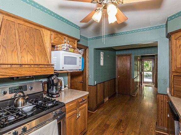 2nd image of 9247 Tonneberger Dr
