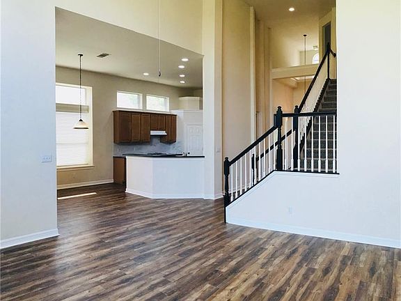 2nd image of 1822 Bluffwood Pl