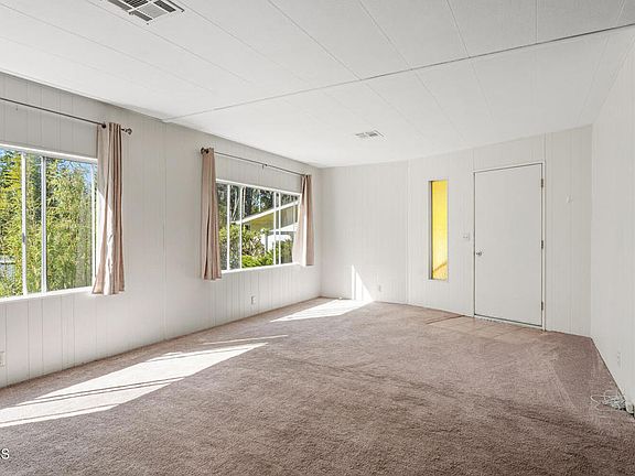 3rd image of 41460 Sundew Ln