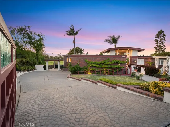 3064 Java Rd, Costa Mesa, CA 92626