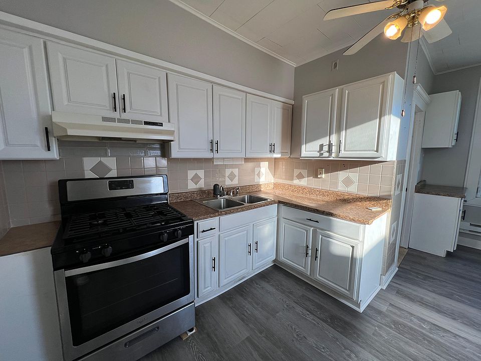 1st image of 32 Clerk St #3R
