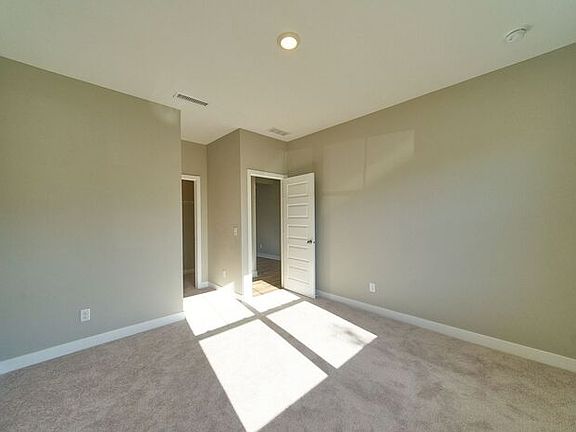 4th image of 7510 Hillway Dr