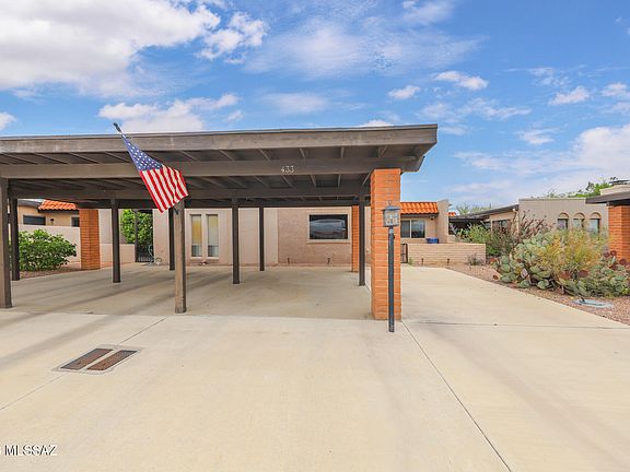 2nd image of 433 N Calle Del Diablo
